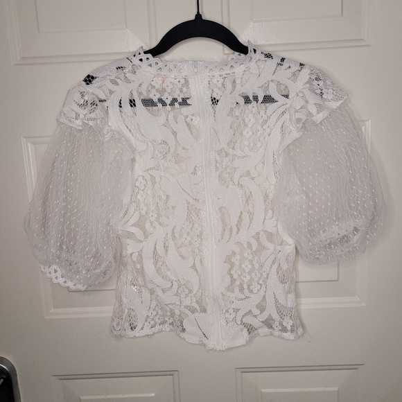 White Lace Zip-Up Bolero / Cardigan by Peach Size Small - Picture 1 of 5